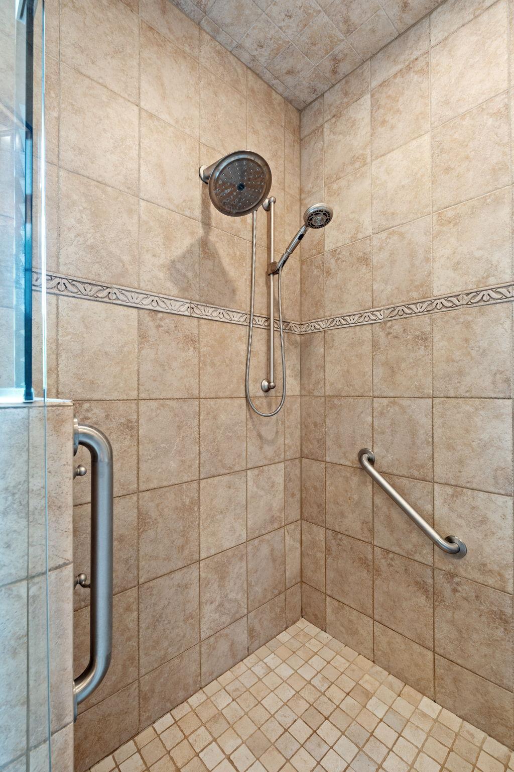 5785 232nd Street W