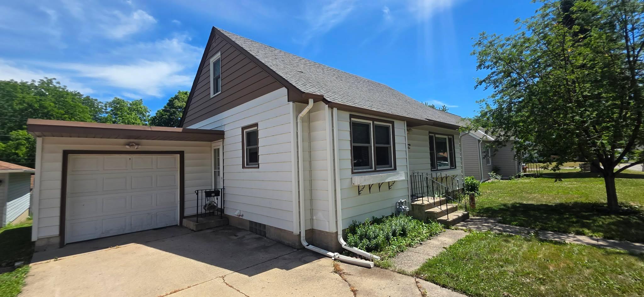 121 Mcarthur Drive