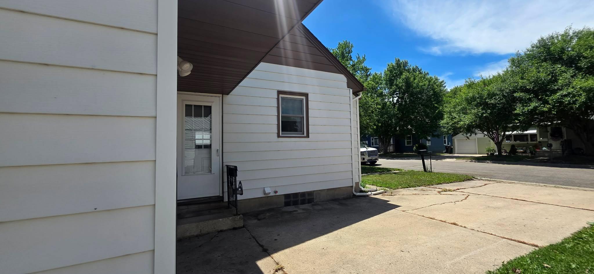 121 Mcarthur Drive