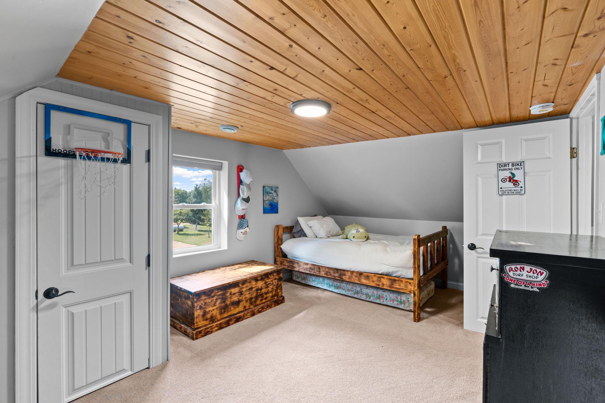 9431 County Road 13 SE
