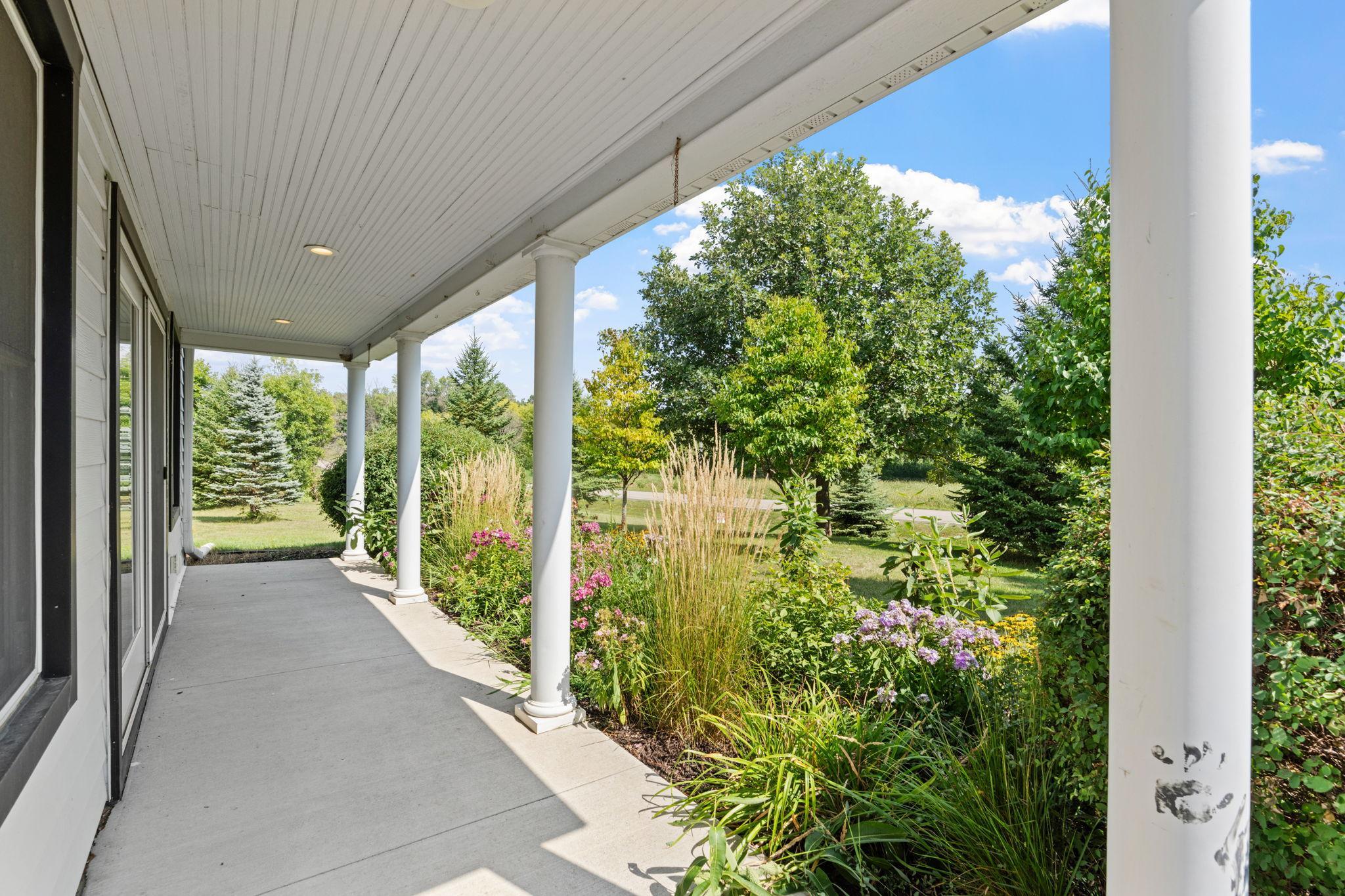 9431 County Road 13 SE
