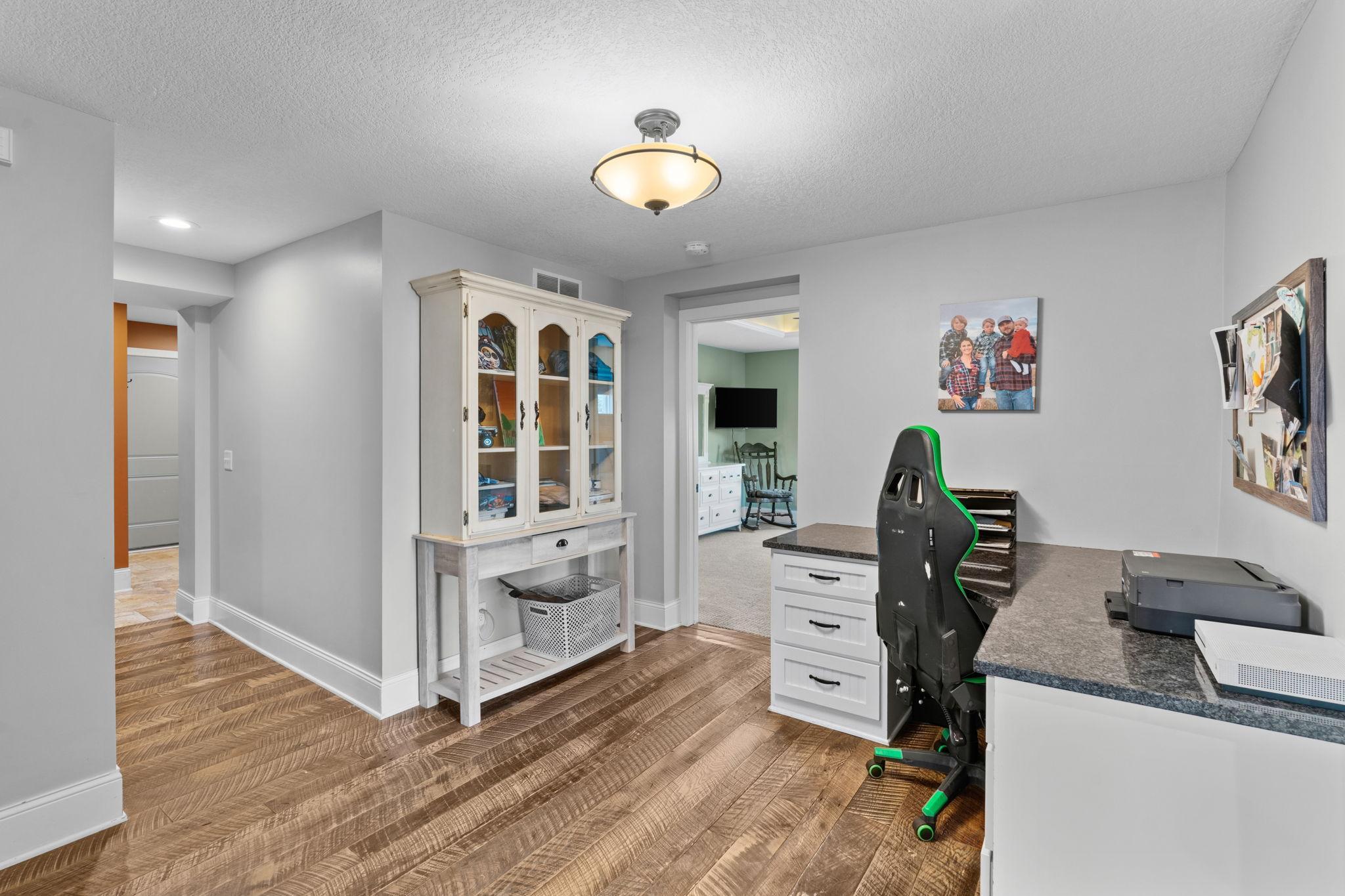 9431 County Road 13 SE