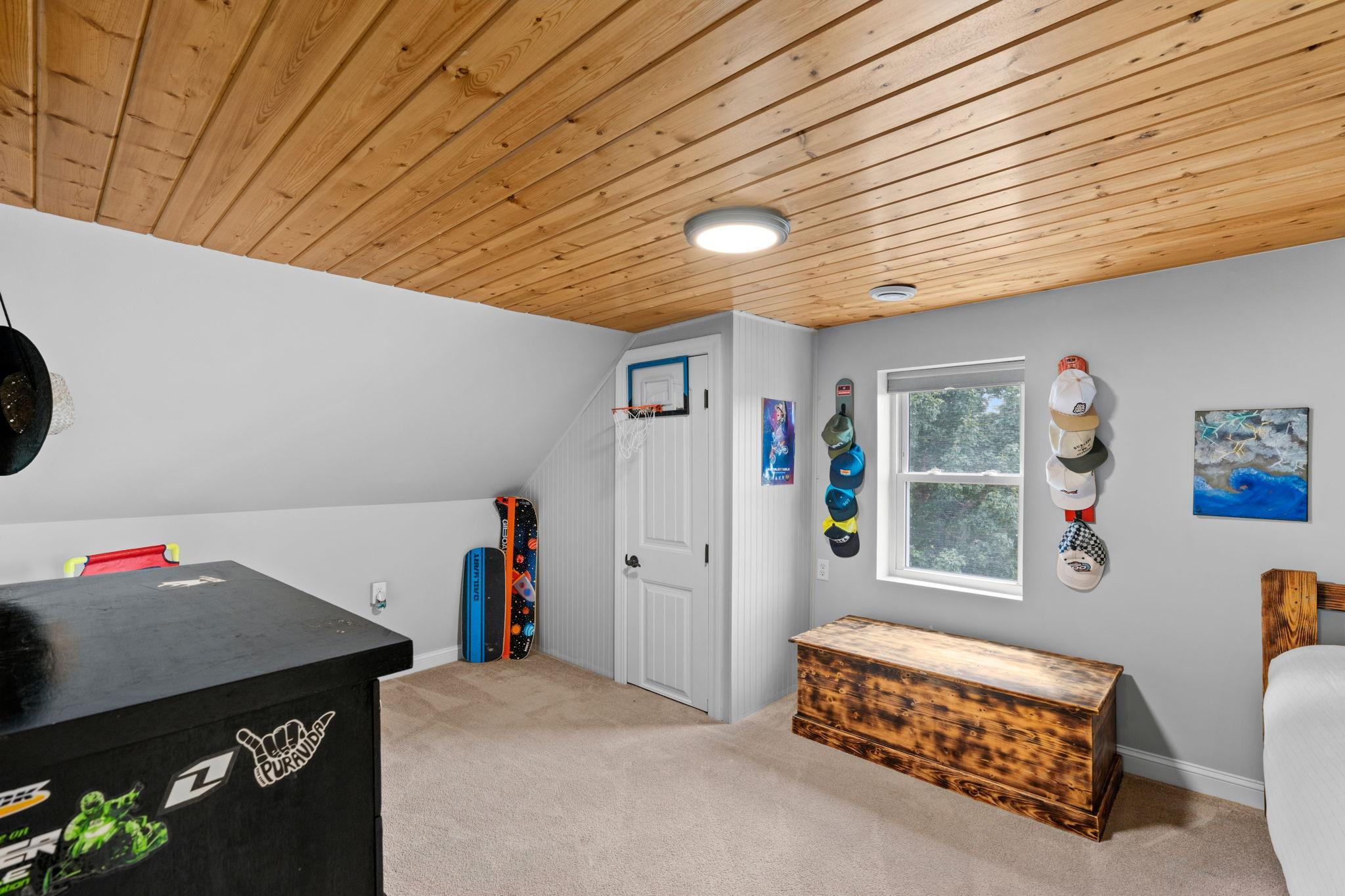 9431 County Road 13 SE