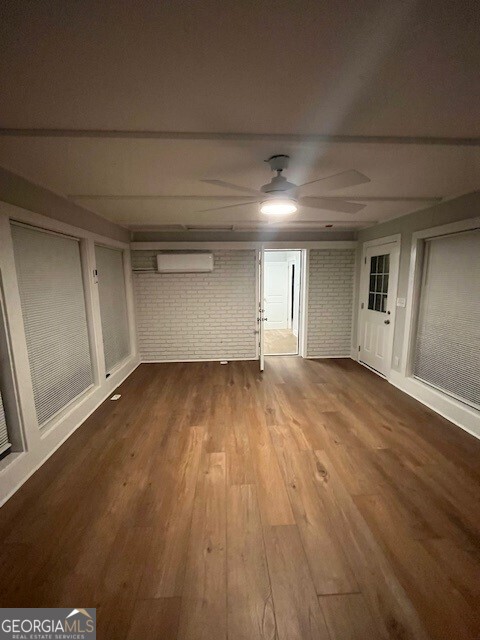 635 Birchwood Lane SW