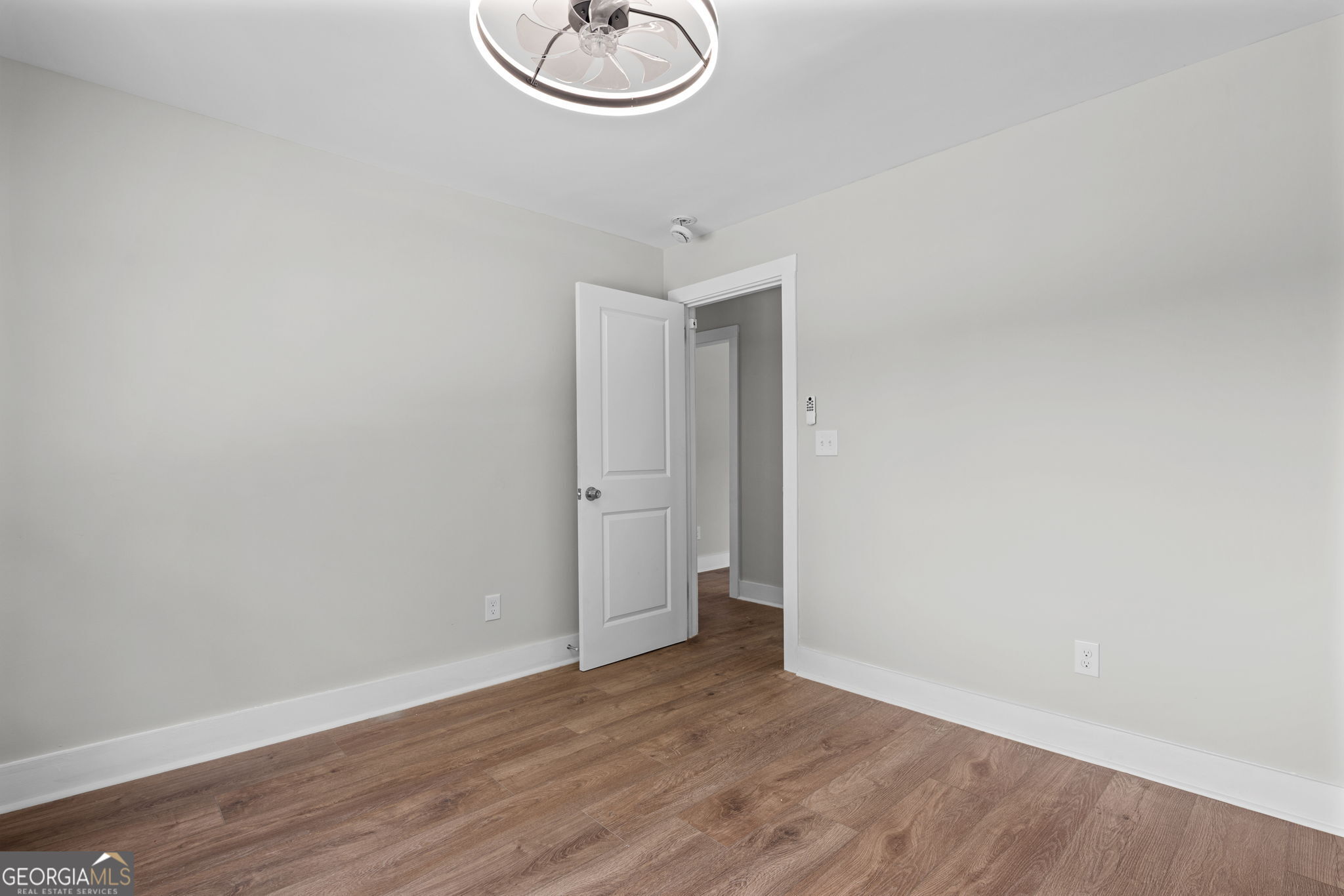 635 Birchwood Lane SW