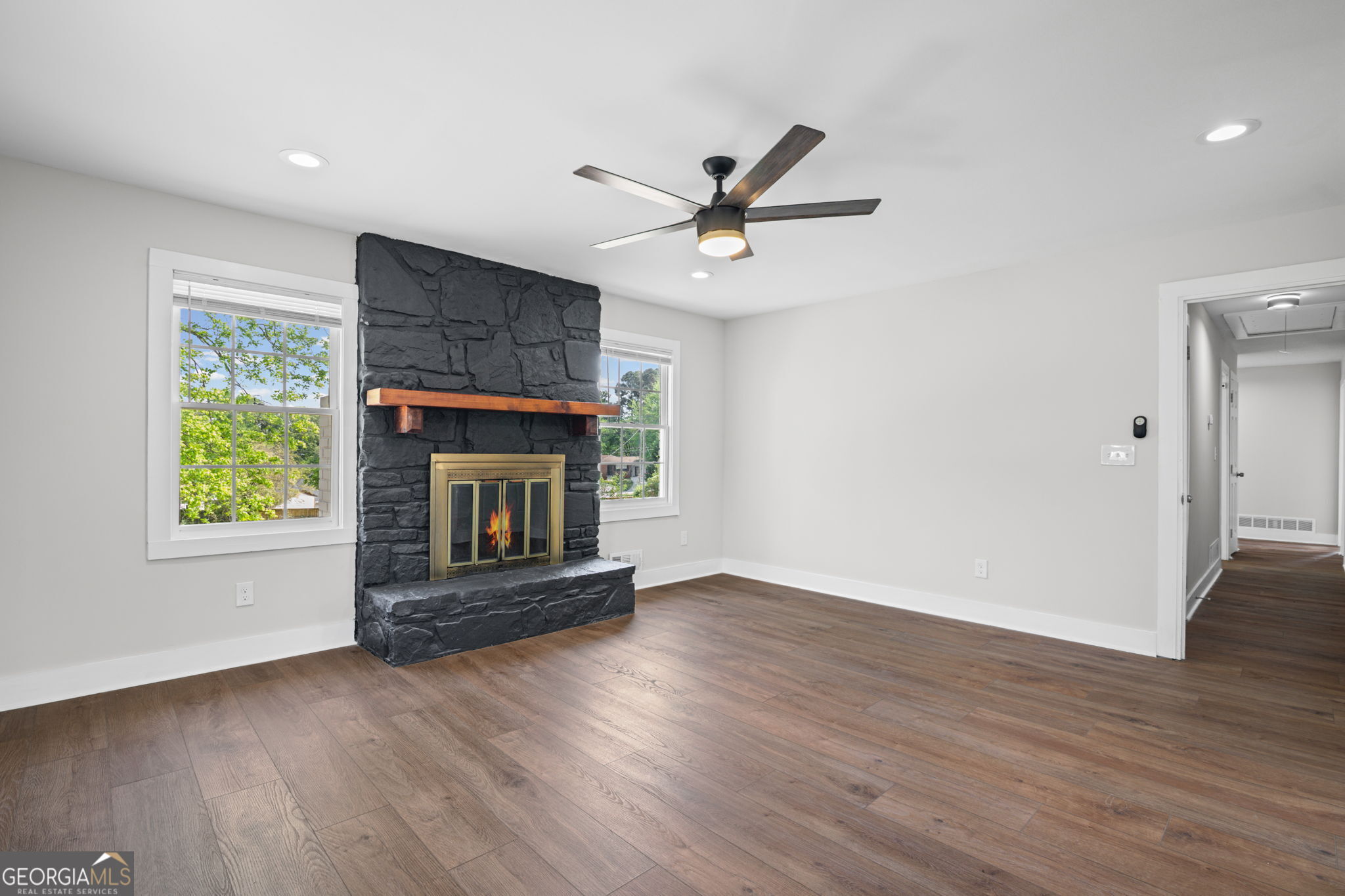 635 Birchwood Lane SW