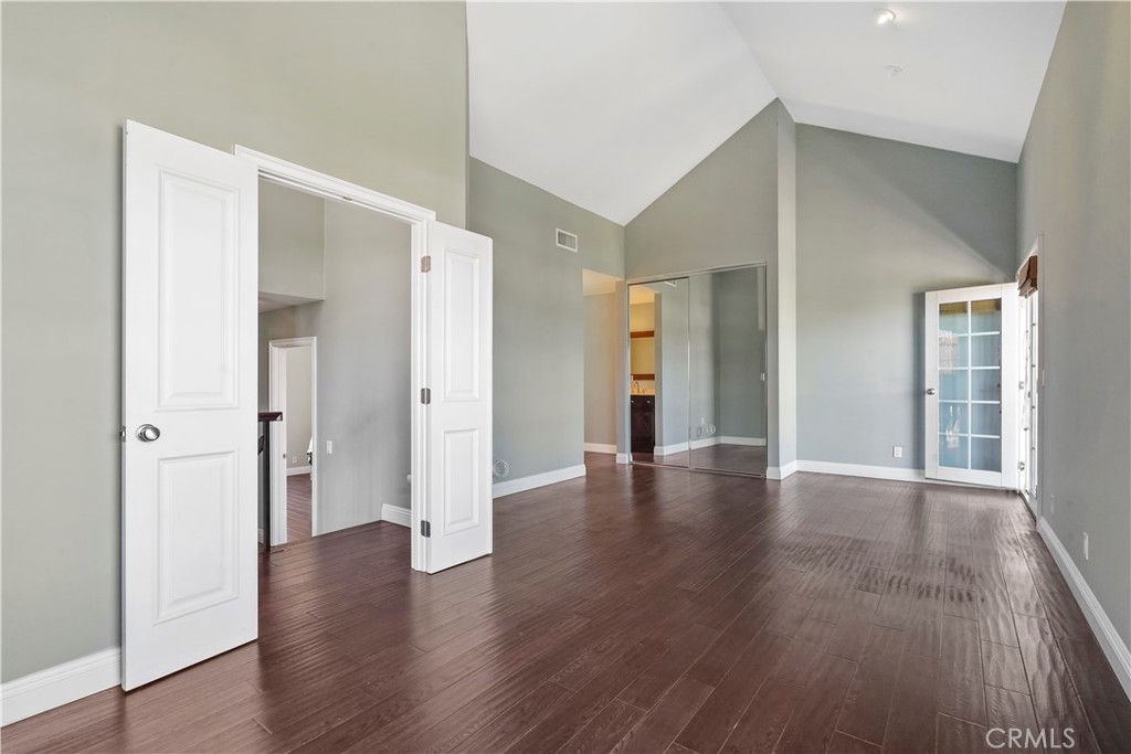 823 W 15th Street 1D