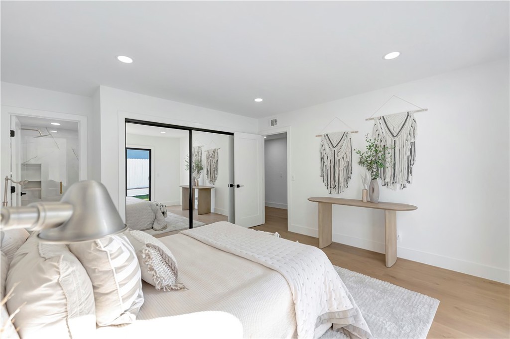 21211 Binghampton Circle