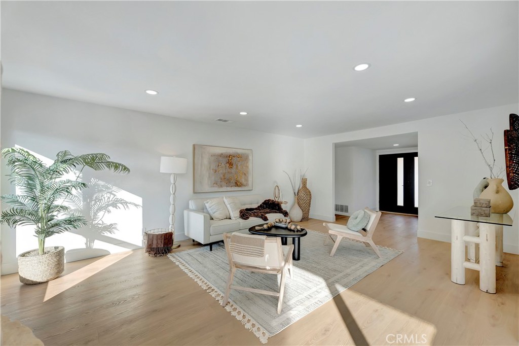 21211 Binghampton Circle