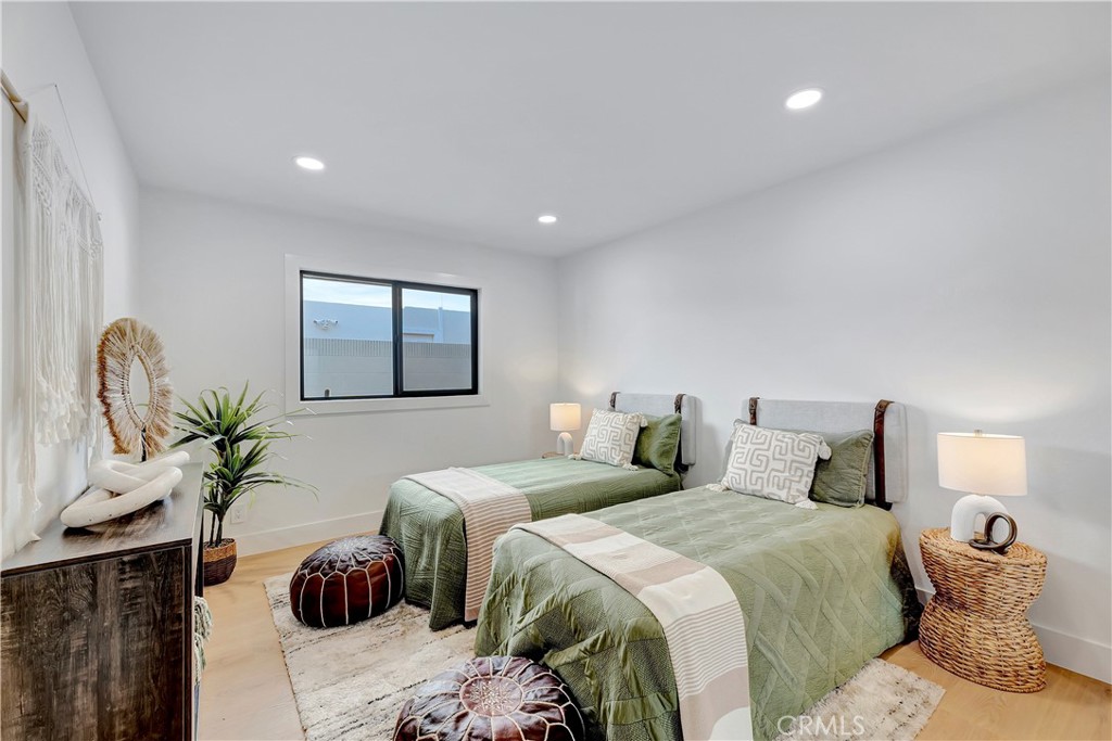 21211 Binghampton Circle