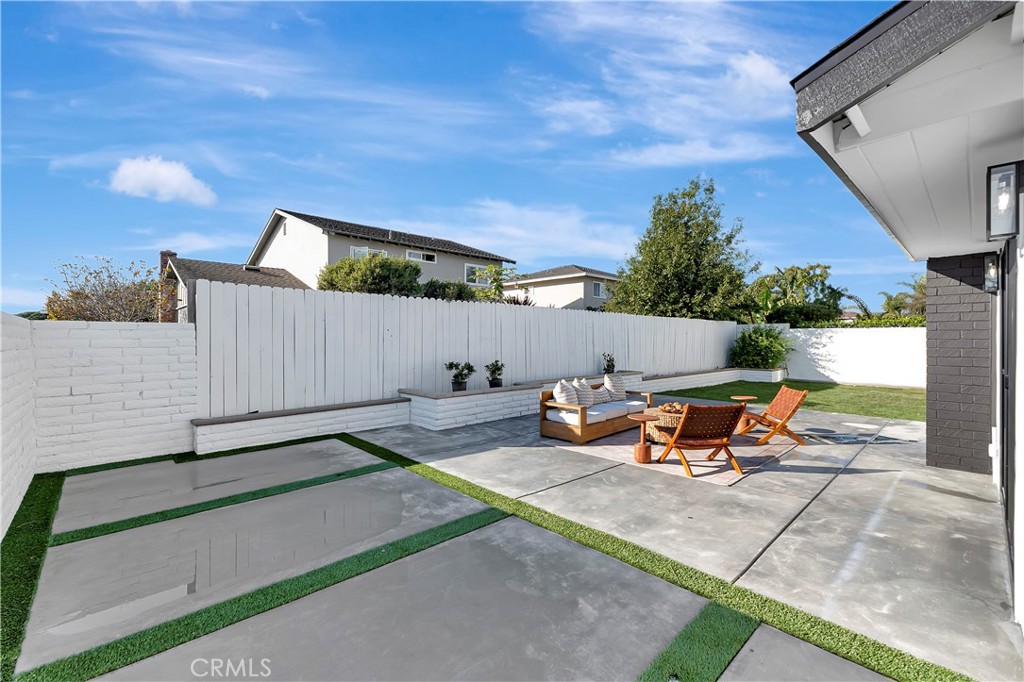 21211 Binghampton Circle