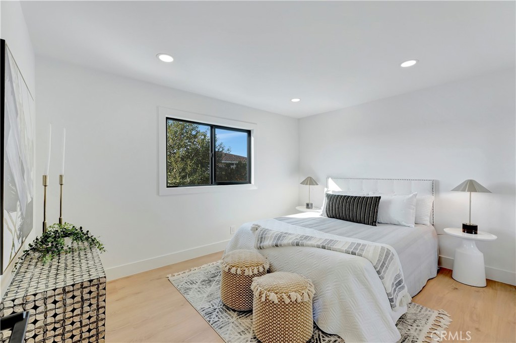 21211 Binghampton Circle