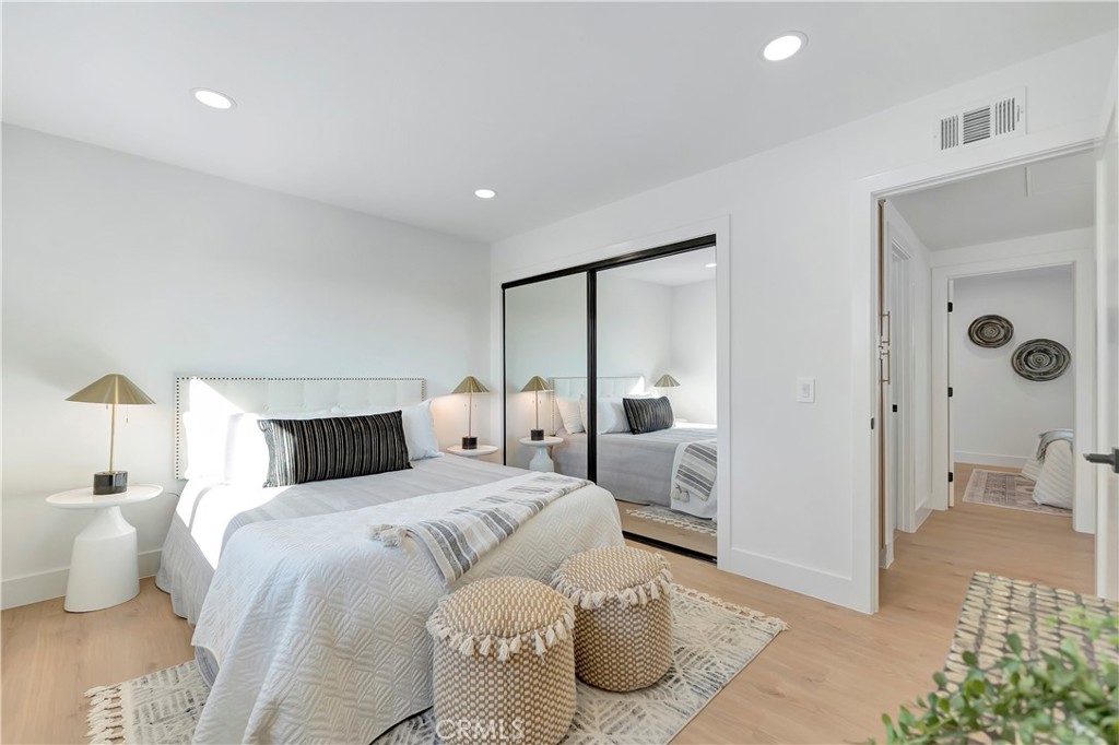 21211 Binghampton Circle