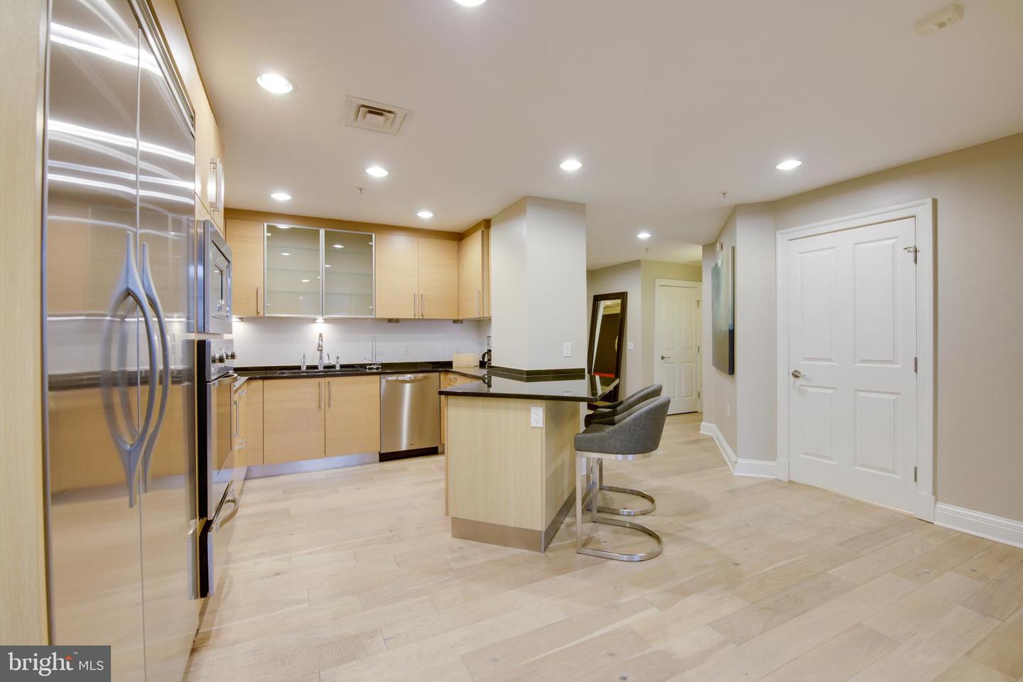 801 KEY HIGHWAY Unit: P-60