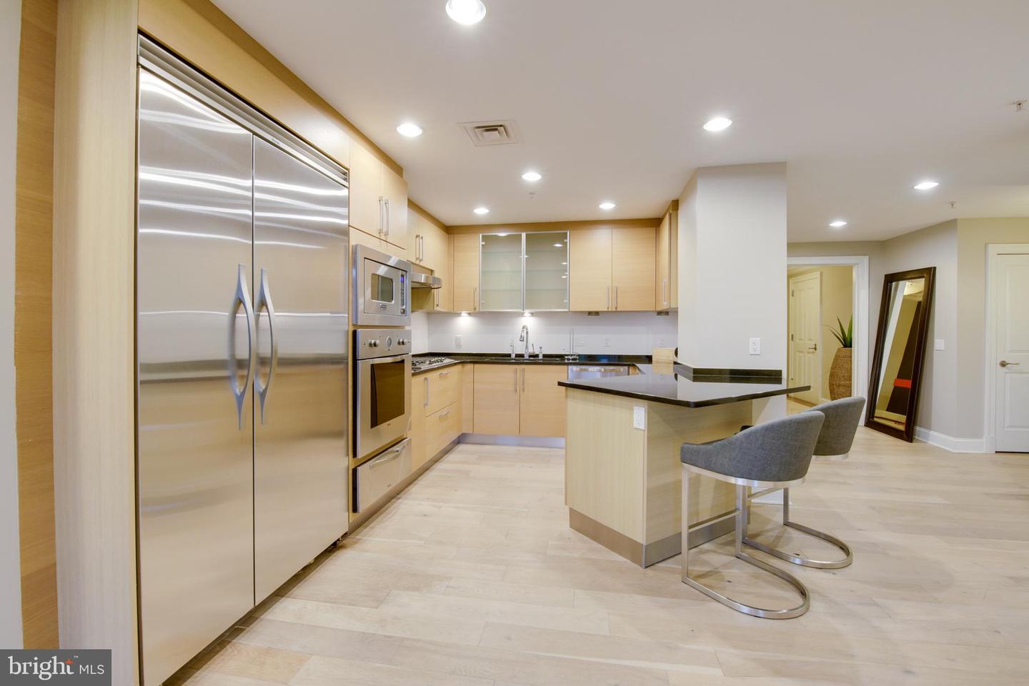 801 KEY HIGHWAY Unit: P-60