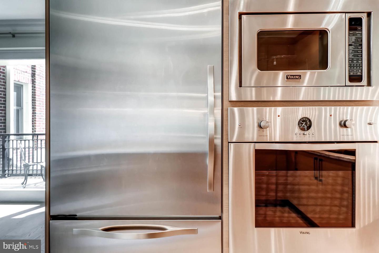 801 KEY HIGHWAY Unit: 311
