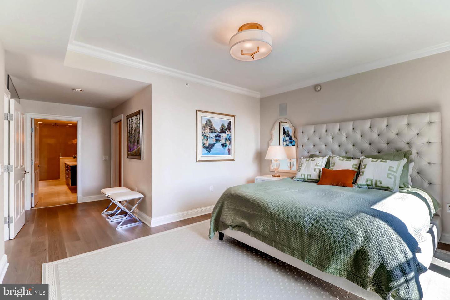 801 KEY HIGHWAY Unit: 311