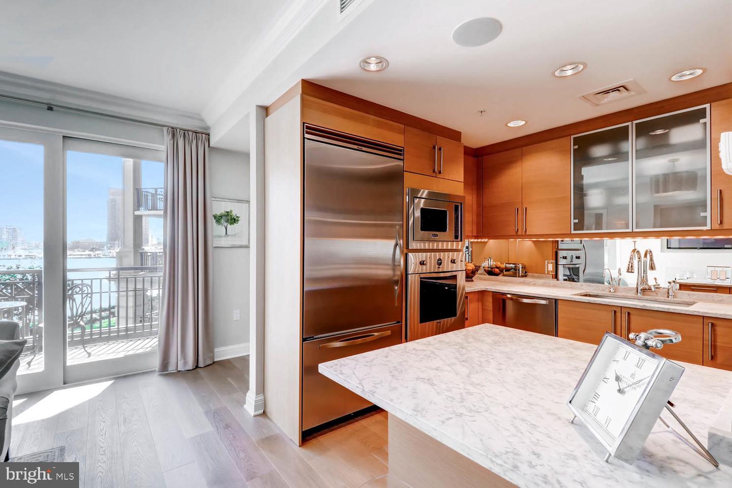 801 KEY HIGHWAY Unit: 311