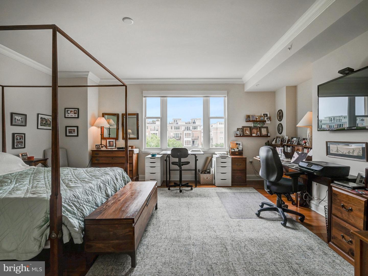 801 KEY HIGHWAY Unit: 358