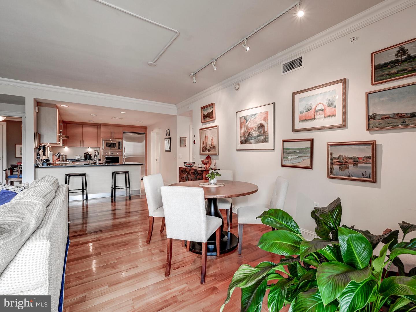 801 KEY HIGHWAY Unit: 358