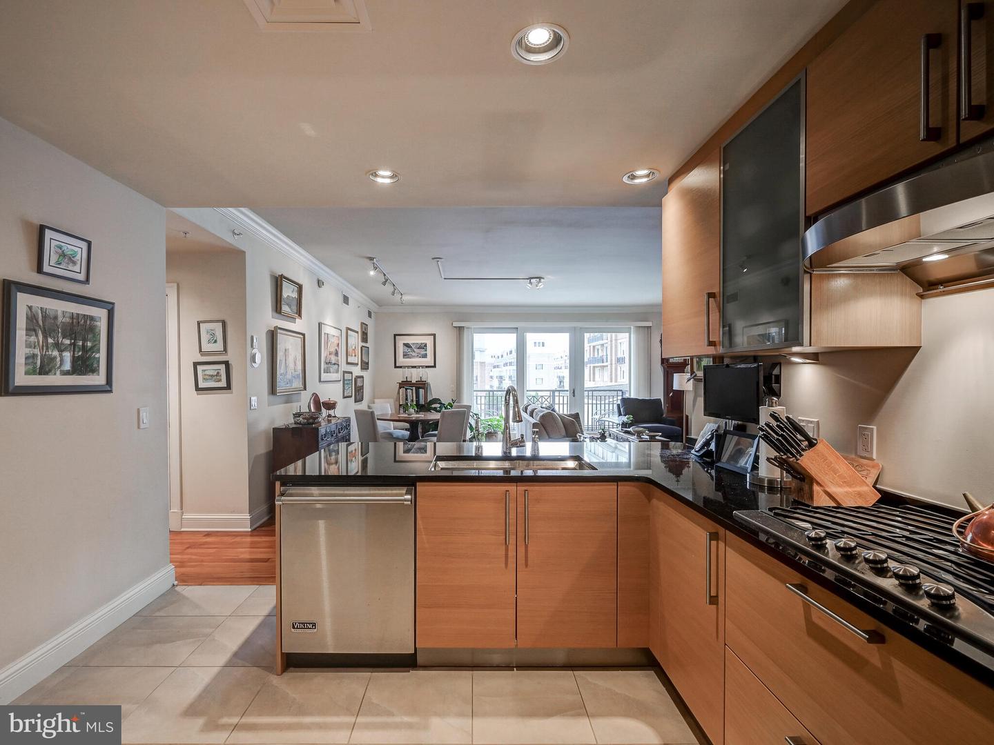 801 KEY HIGHWAY Unit: 358