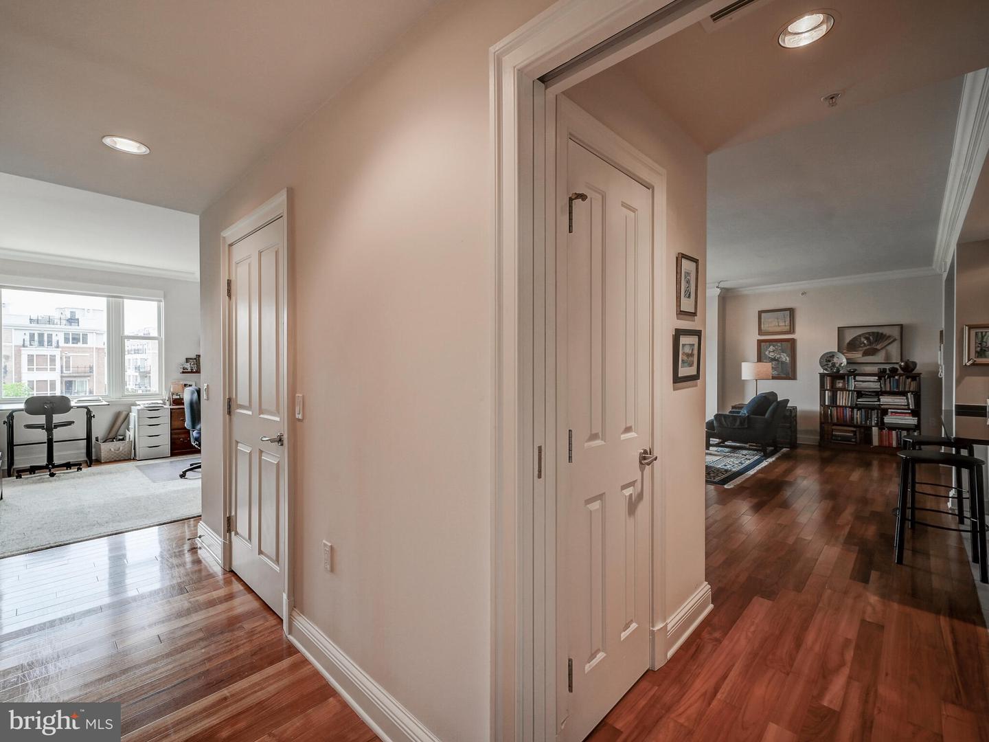 801 KEY HIGHWAY Unit: 358