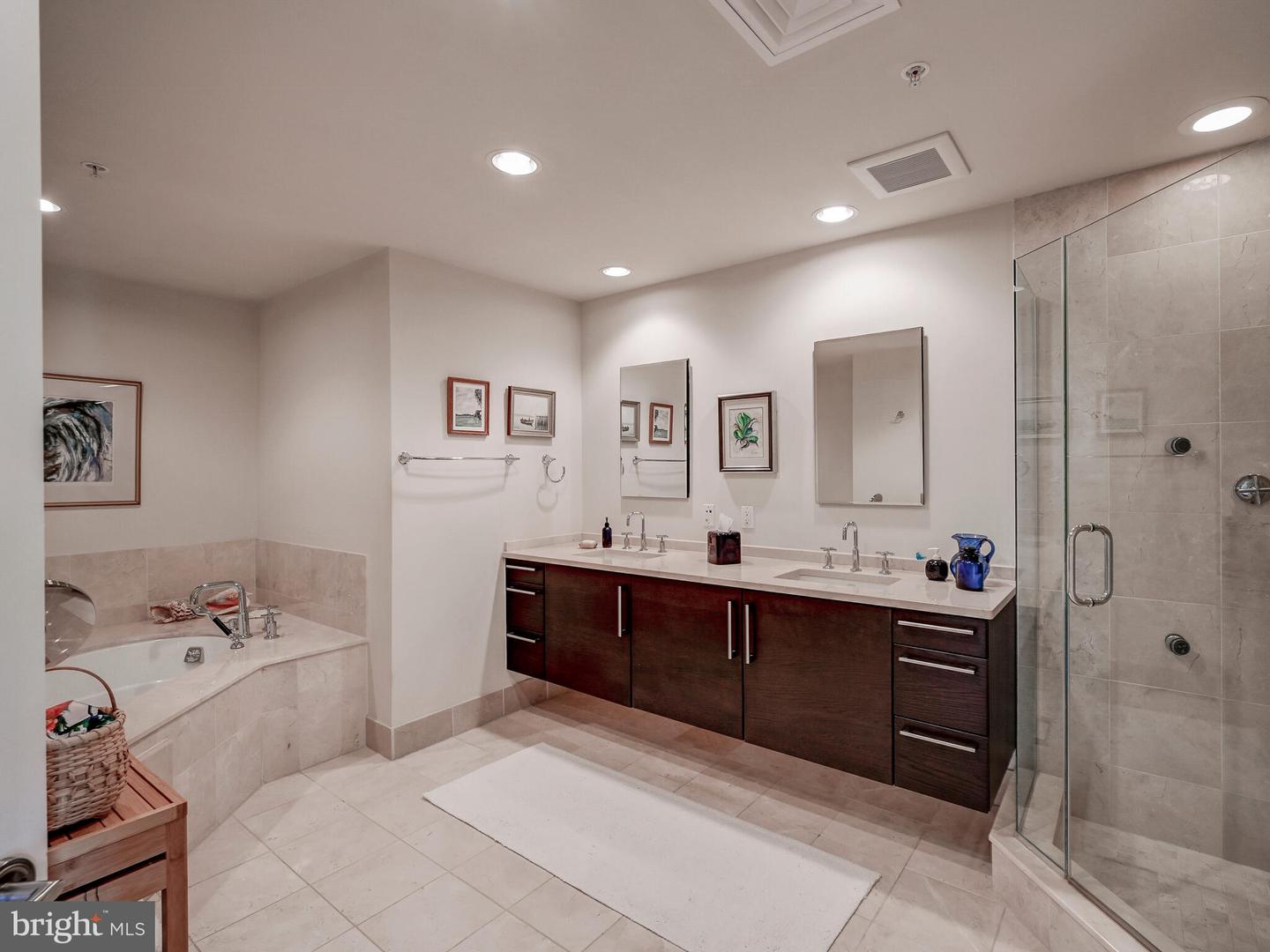 801 KEY HIGHWAY Unit: 358