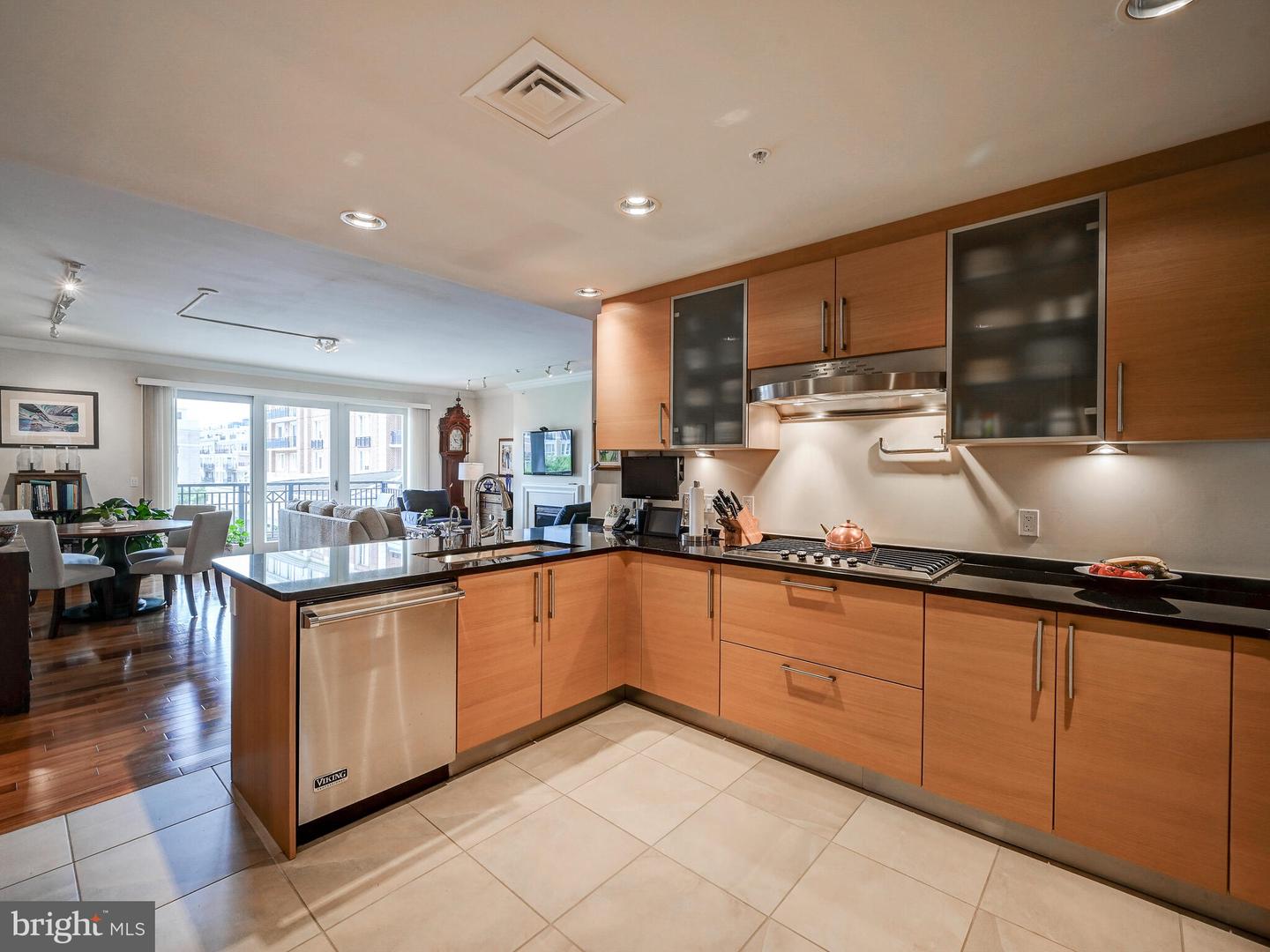 801 KEY HIGHWAY Unit: 358