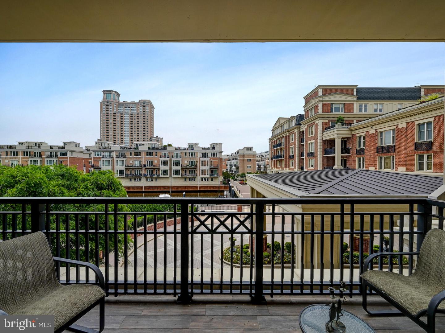 801 KEY HIGHWAY Unit: 358