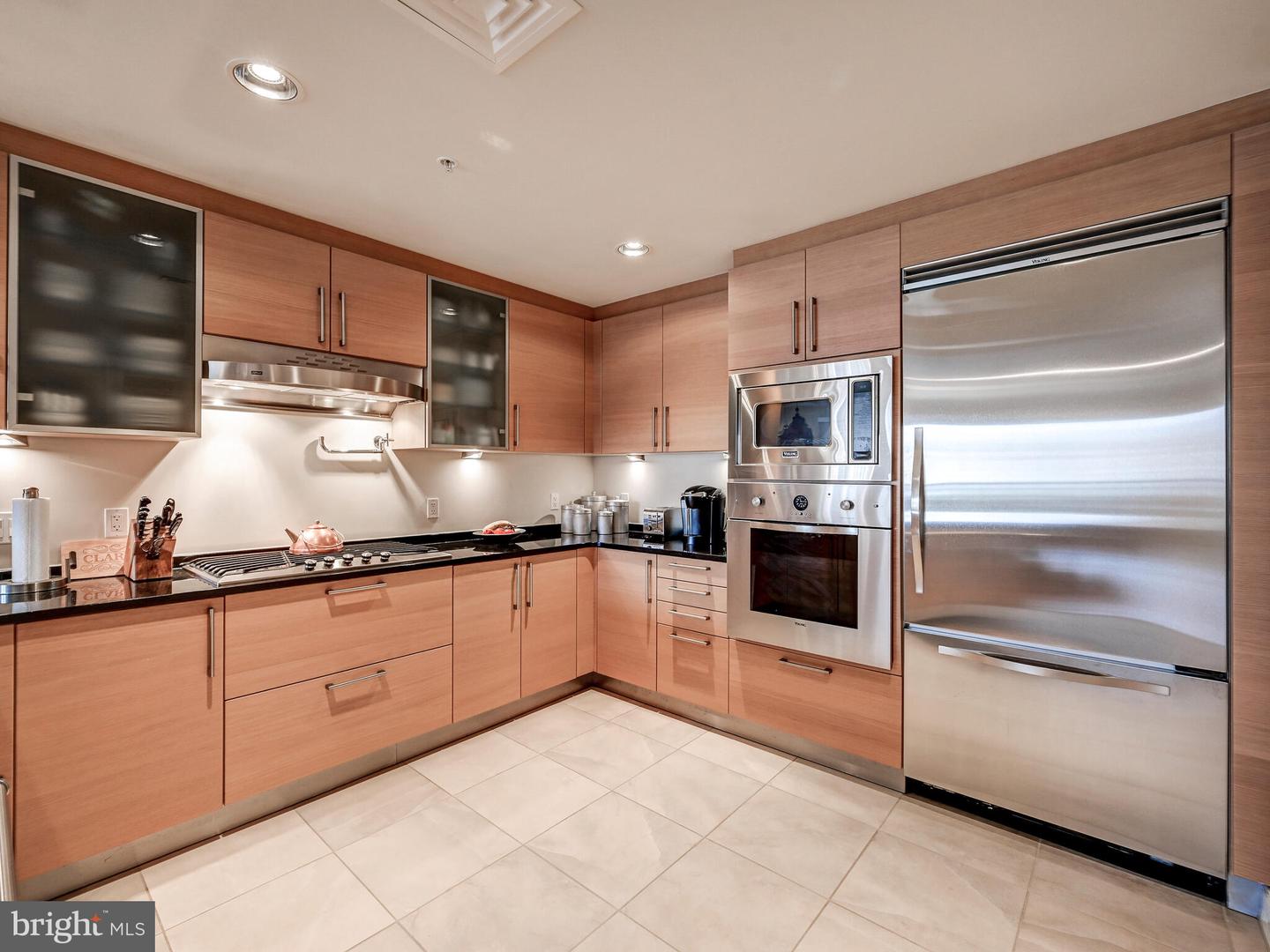 801 KEY HIGHWAY Unit: 358