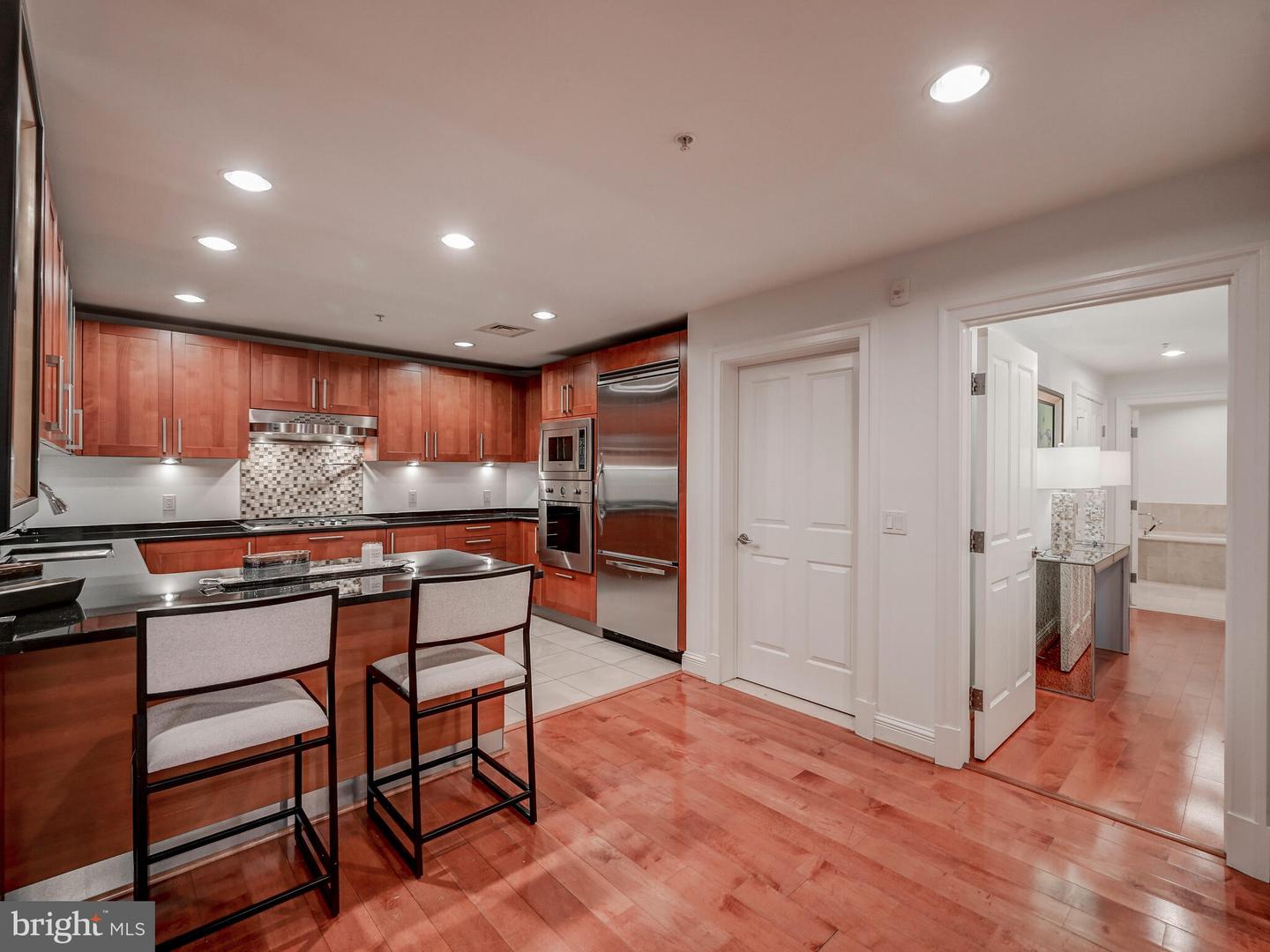 801 KEY HIGHWAY Unit: 343