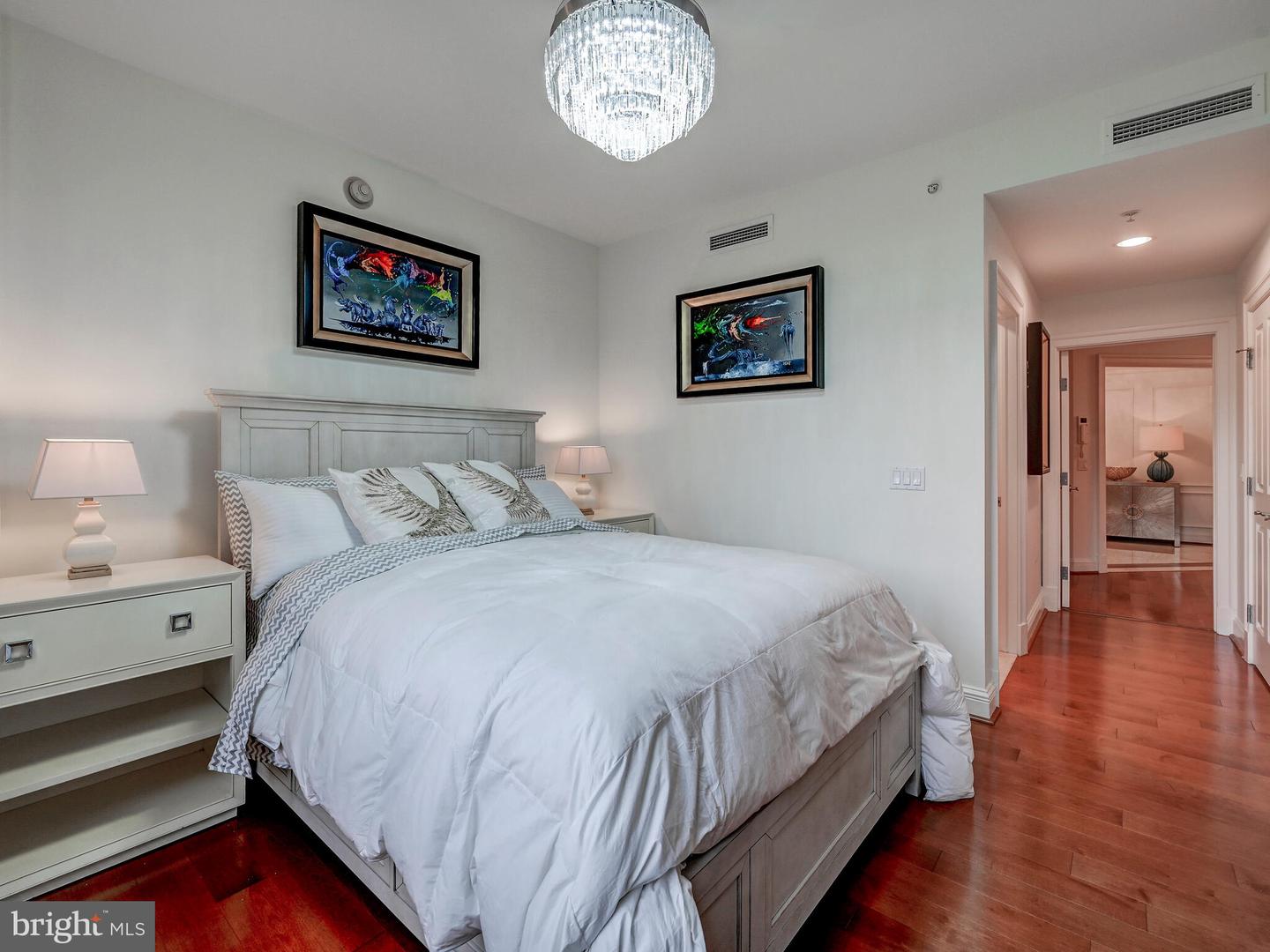 801 KEY HIGHWAY Unit: 343