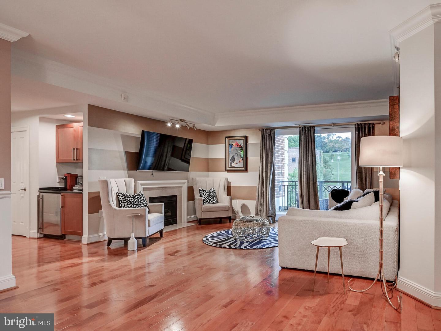 801 KEY HIGHWAY Unit: 343