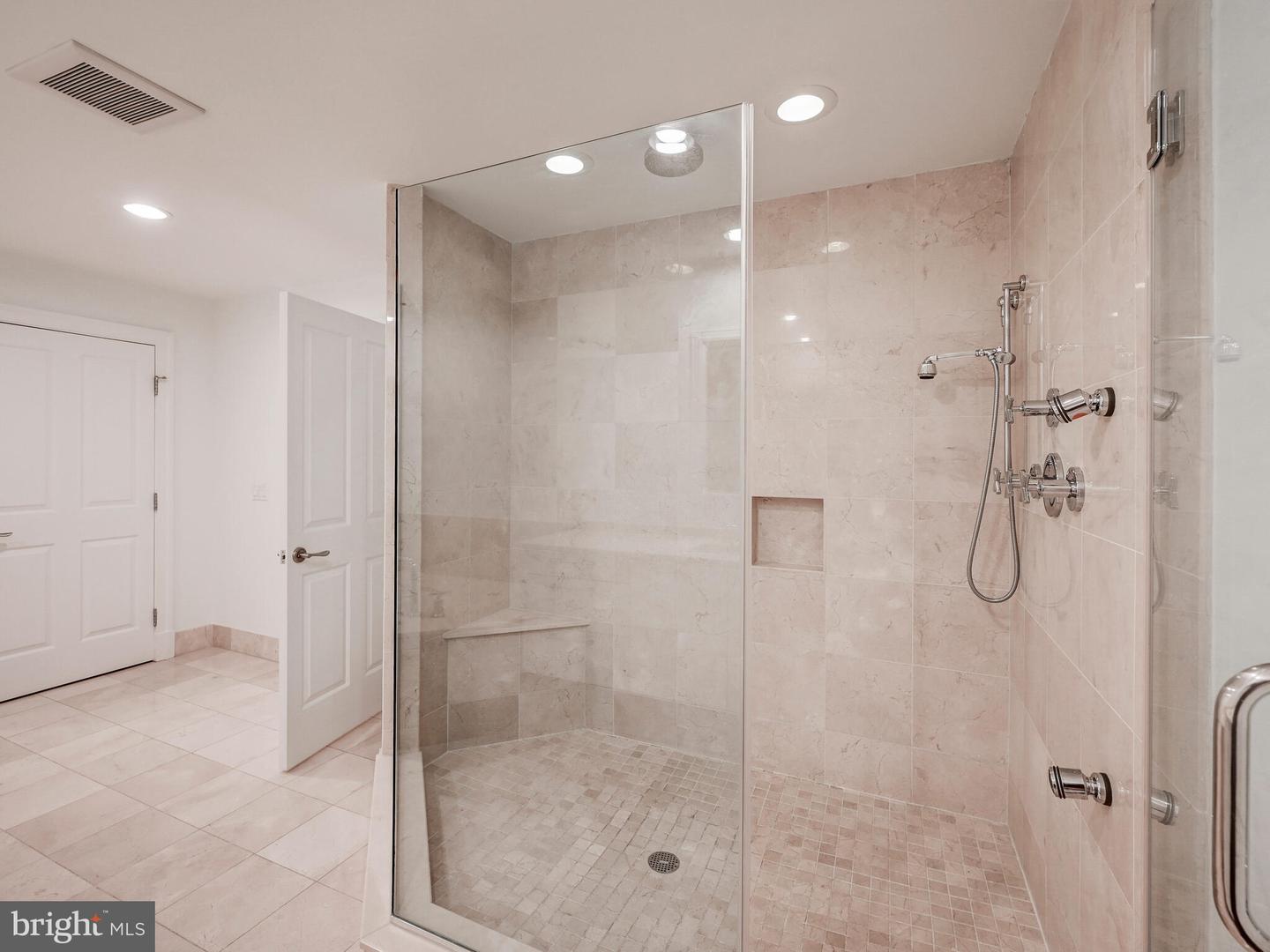 801 KEY HIGHWAY Unit: 343