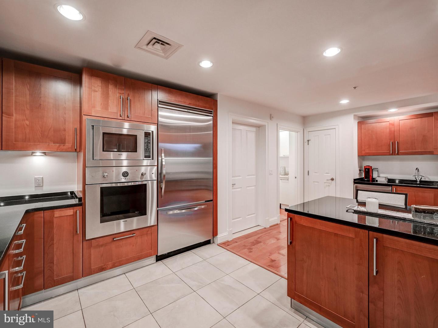 801 KEY HIGHWAY Unit: 343