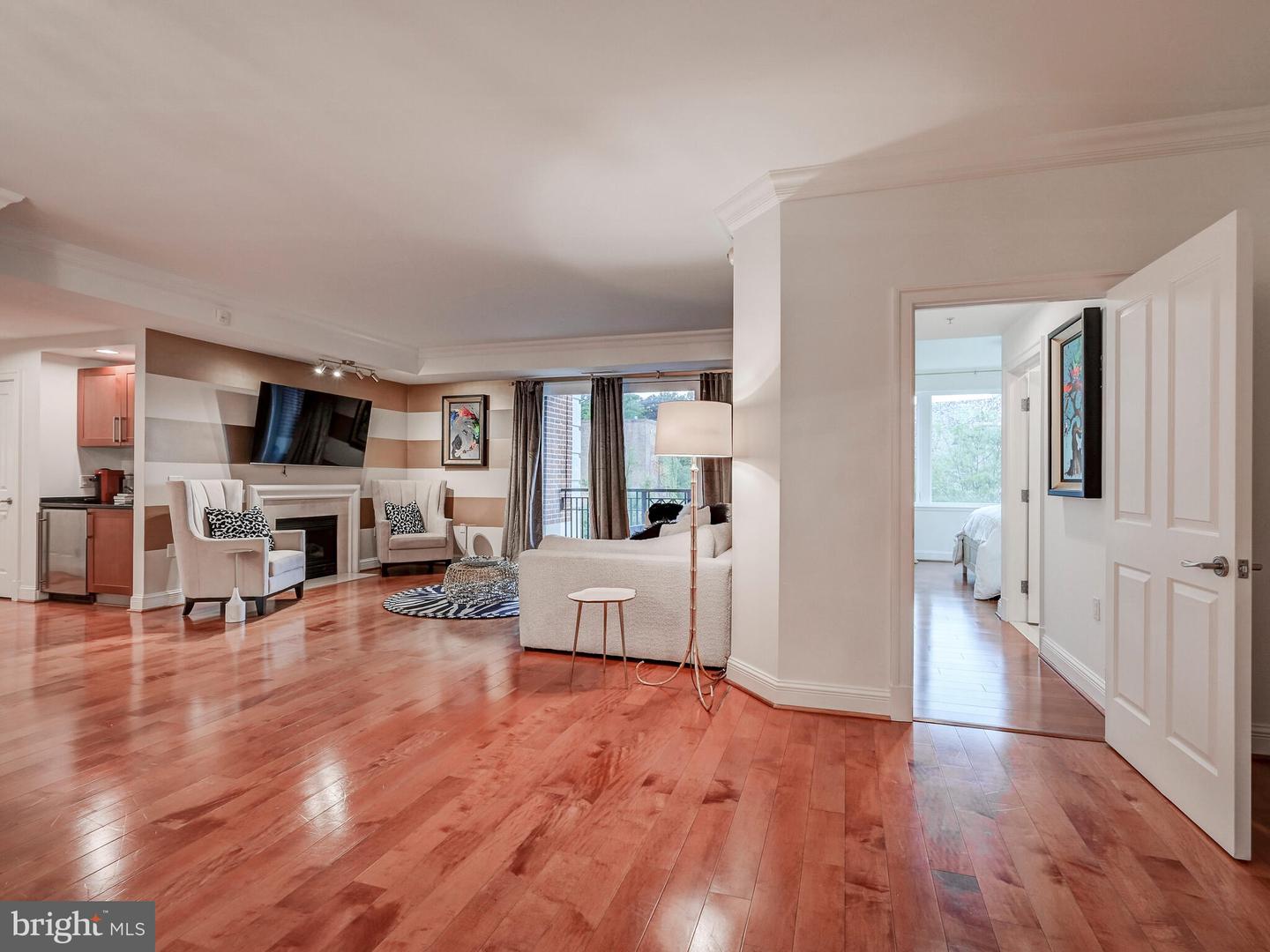 801 KEY HIGHWAY Unit: 343