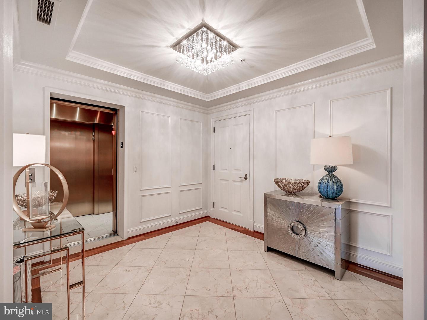 801 KEY HIGHWAY Unit: 343