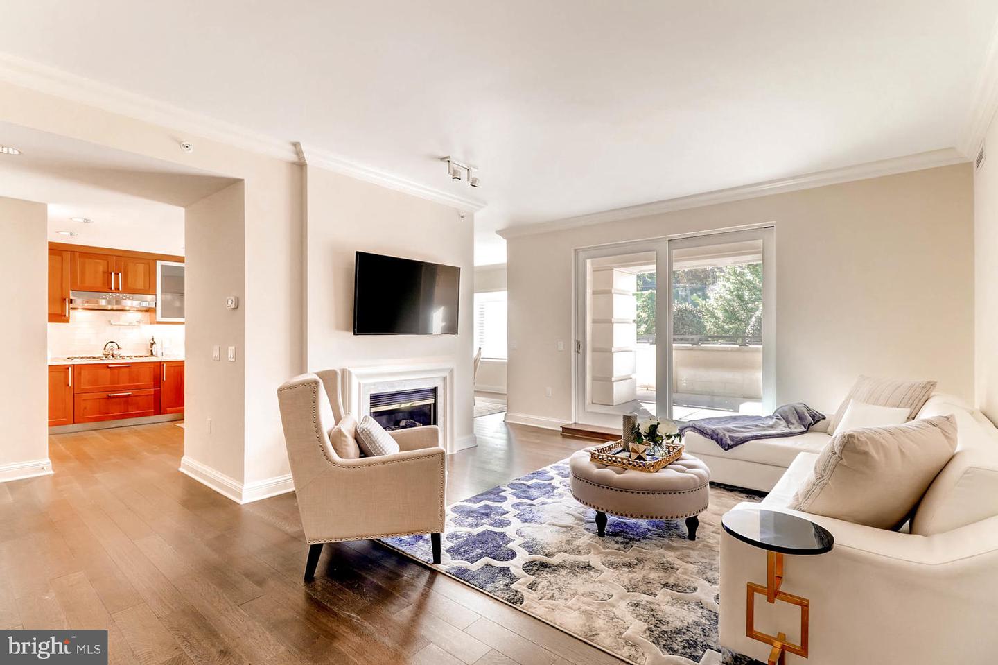 801 KEY HIGHWAY Unit: 244