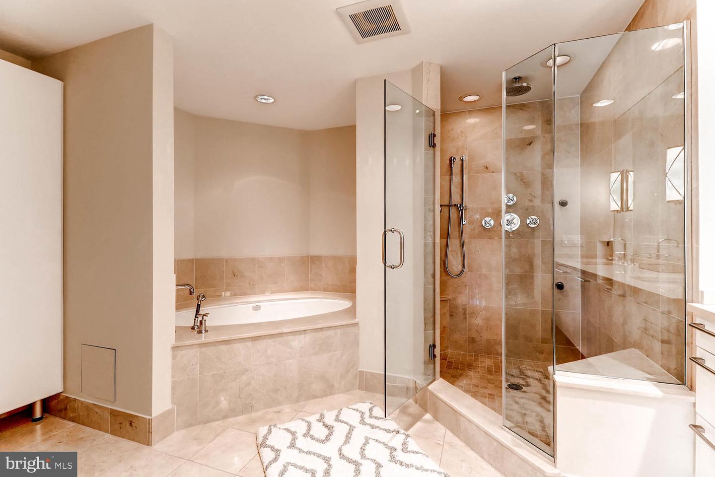 801 KEY HIGHWAY Unit: 244