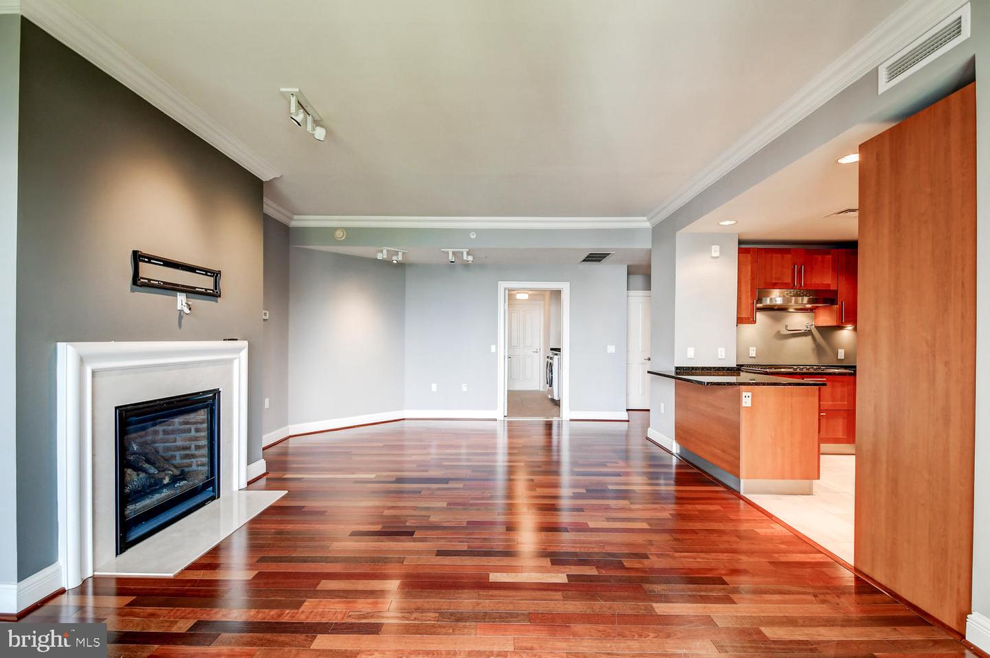 801 KEY HIGHWAY Unit: T-53