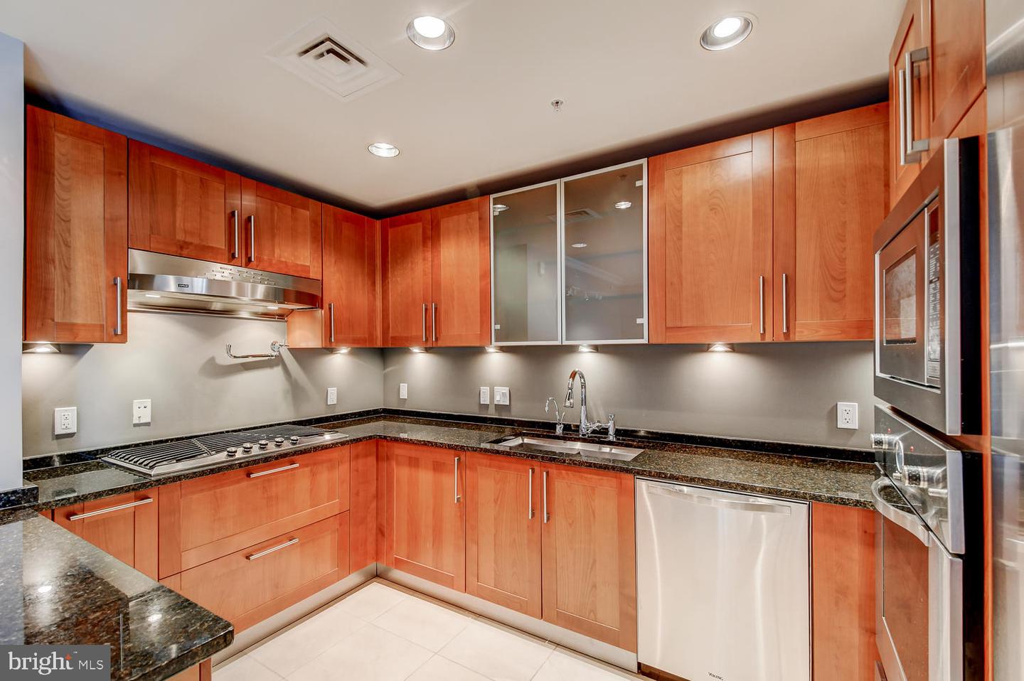 801 KEY HIGHWAY Unit: T-53