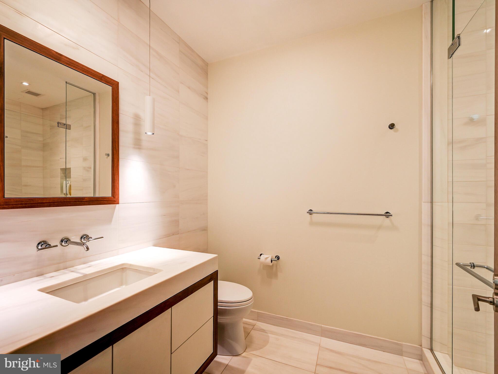 300 INTERNATIONAL DRIVE Unit: 2302