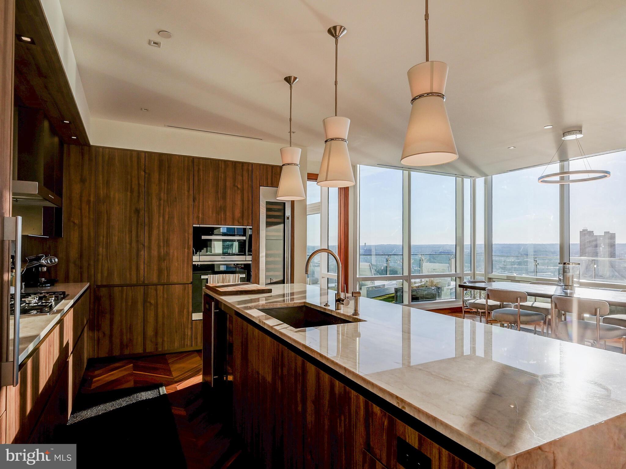 300 INTERNATIONAL DRIVE Unit: 2302