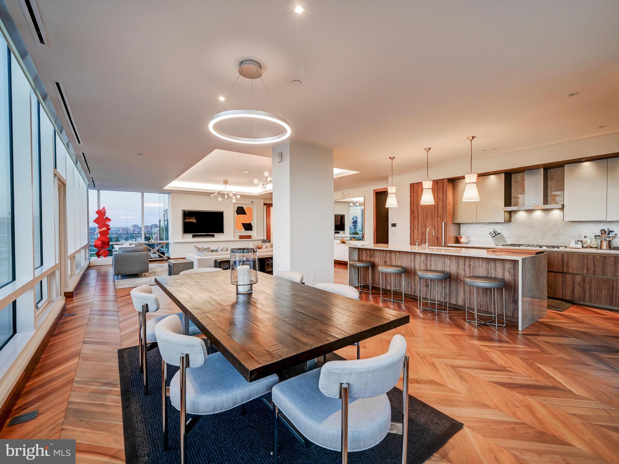 300 INTERNATIONAL DRIVE Unit: 2302