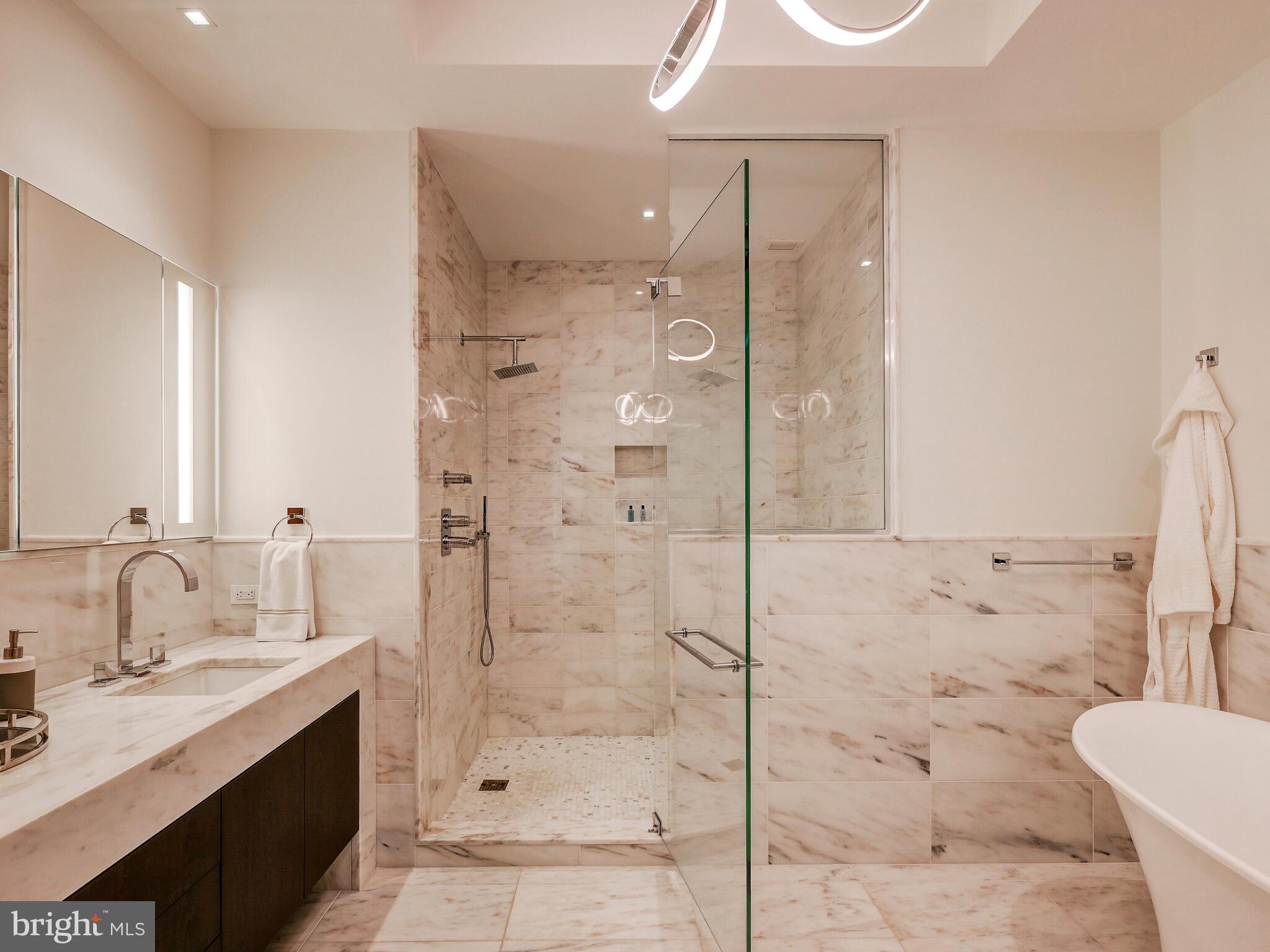 300 INTERNATIONAL DRIVE Unit: 2302