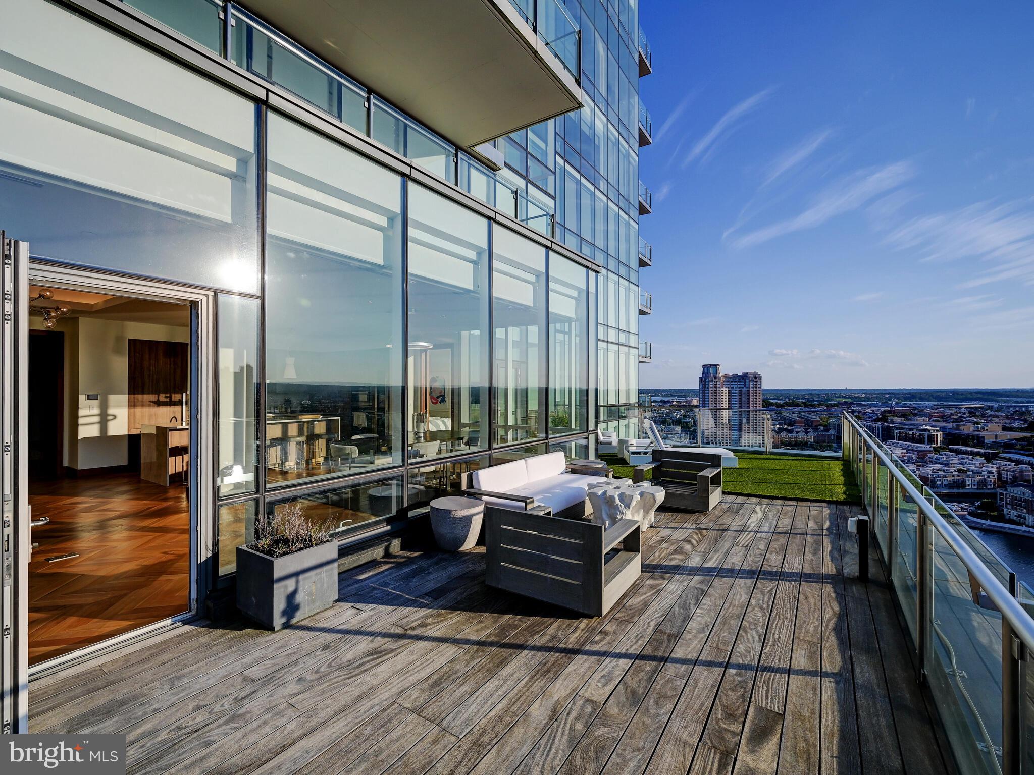 300 INTERNATIONAL DRIVE Unit: 2302