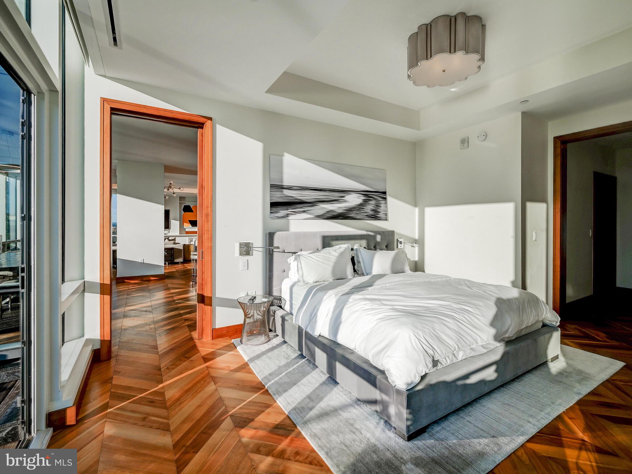 300 INTERNATIONAL DRIVE Unit: 2302
