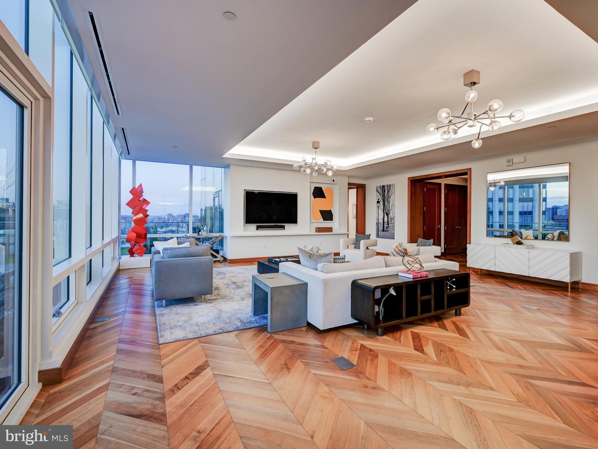 300 INTERNATIONAL DRIVE Unit: 2302