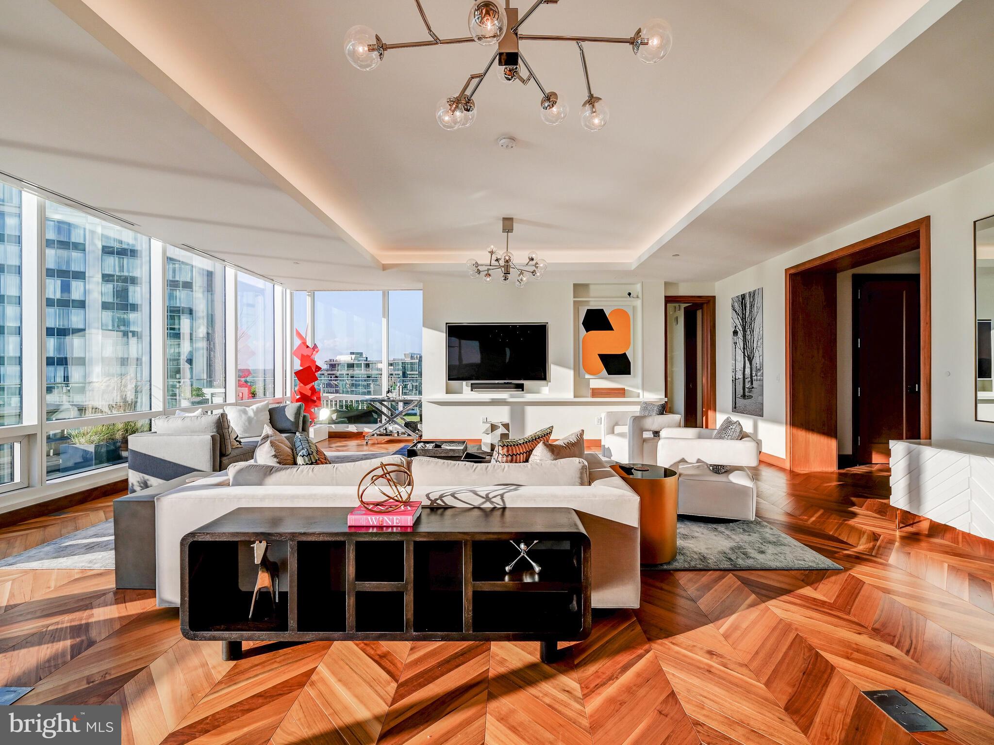 300 INTERNATIONAL DRIVE Unit: 2302
