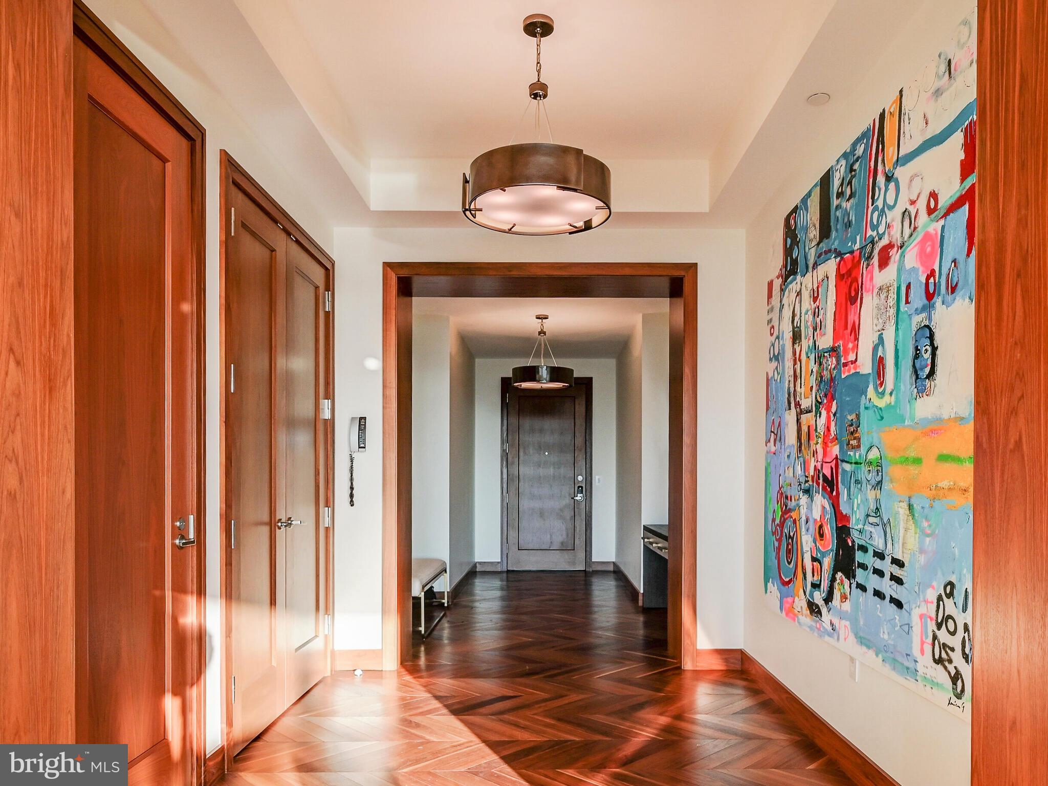 300 INTERNATIONAL DRIVE Unit: 2302
